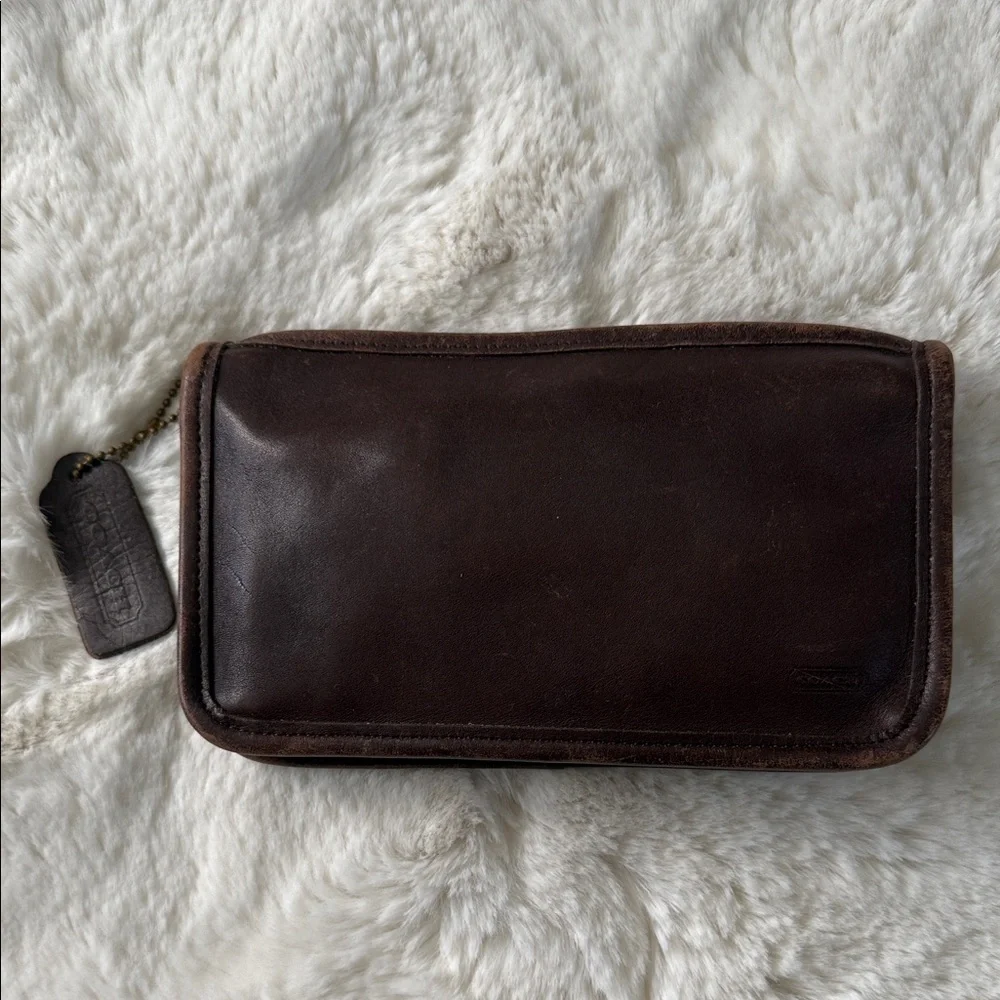 Vintage Mahogany Brown Leather Coach Chunky 7165 Cosmetic
Bag Pouch w/ Hangtag - Picture 5 of 10